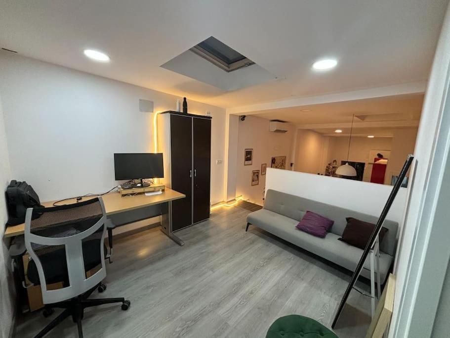 The Special Loft Plaza Castilla Мадрид Екстериор снимка