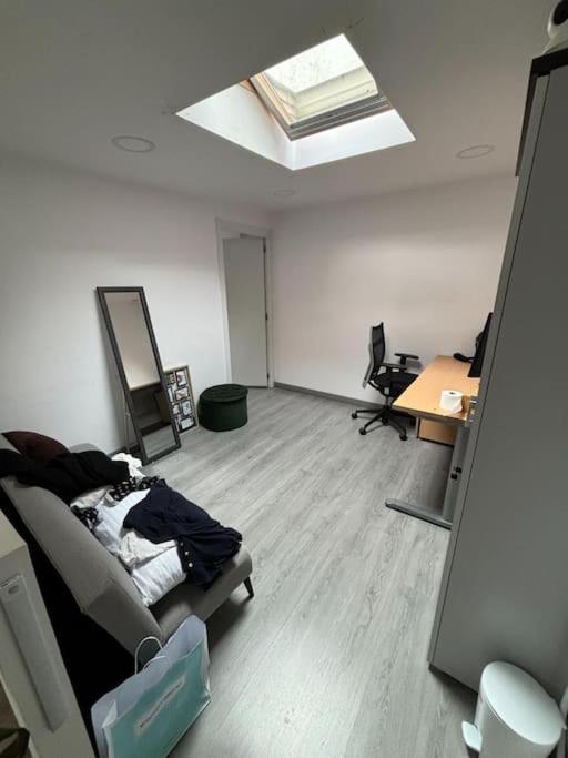 The Special Loft Plaza Castilla Мадрид Екстериор снимка